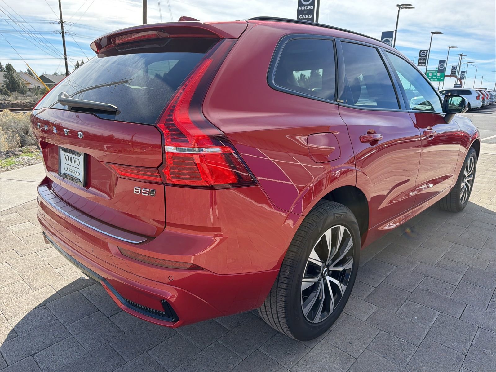 Certified 2025 Volvo XC60 B5 Core w/ Protection Package Premier image 6