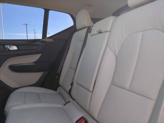 New 2026 Volvo XC40 B5 Plus w/ Protection Package Premier image 17