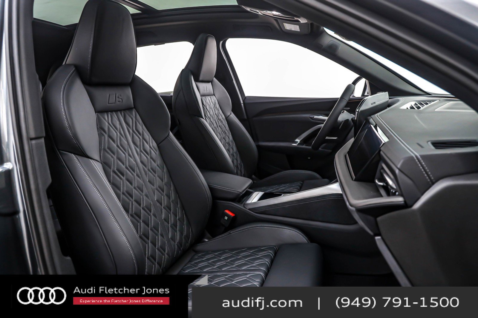 New 2025 Audi SQ5 Prestige image 7