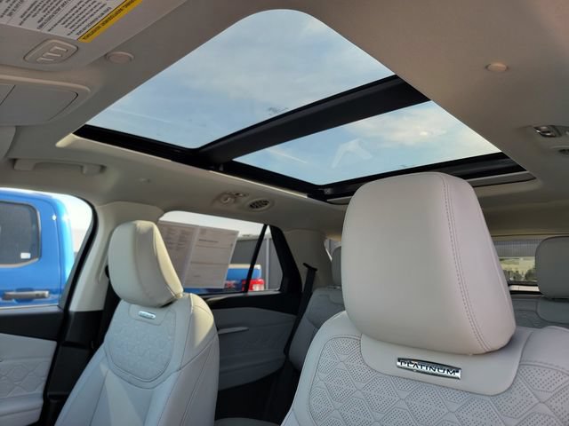 Certified 2025 Ford Explorer Platinum w/ LUX Leather Package AWD/4WD image 4
