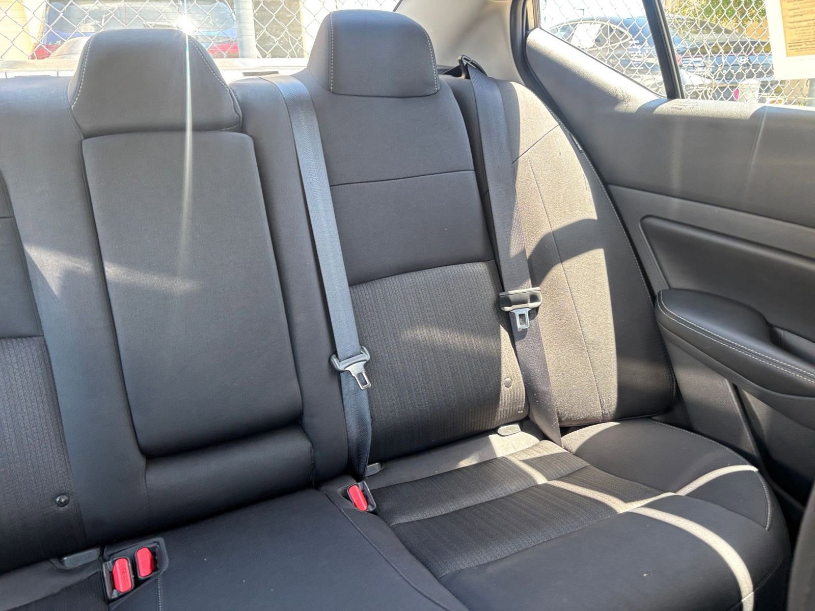 Used 2025 Nissan Altima 2.5 SV FWD image 37
