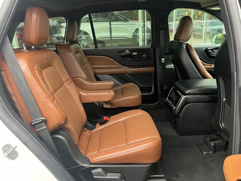 Used 2024 Lincoln Aviator Reserve w/ Elements Package Plus AWD/4WD image 20