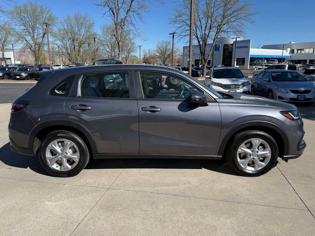 Used 2023 Honda HR-V LX image 3