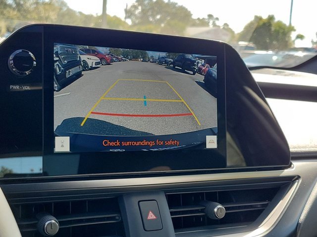 Used 2023 Lexus UX 250h FWD w/ Premium Package image 27