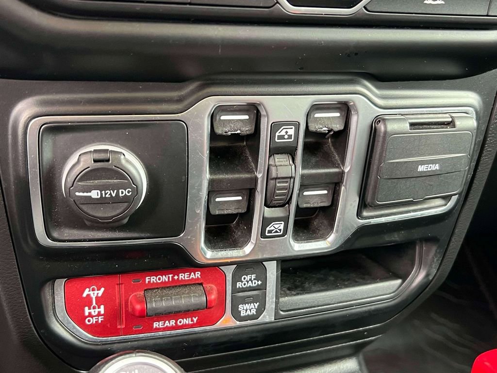 Used 2022 Jeep Gladiator Rubicon w/ Dual Top Group AWD/4WD image 28
