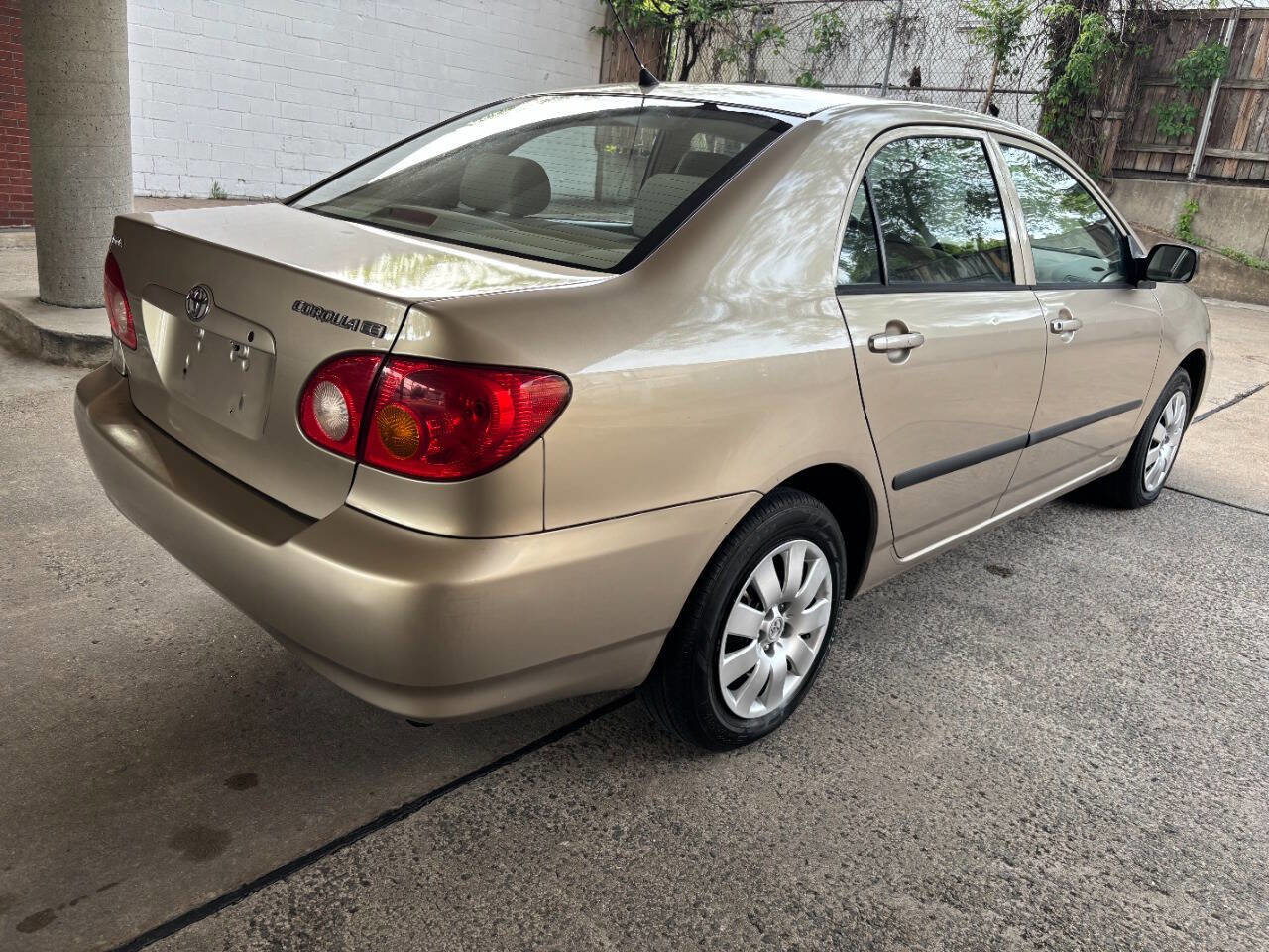 Used 2004 Toyota Corolla CE FWD image 5