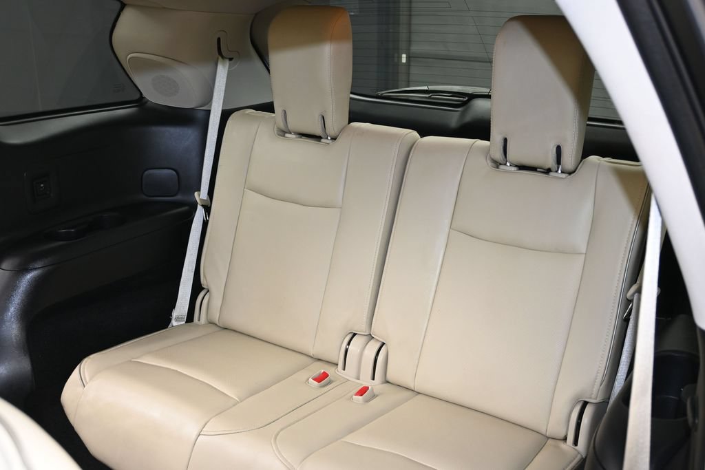 Used 2019 INFINITI QX60 Luxe w/ Essential Package FWD image 34