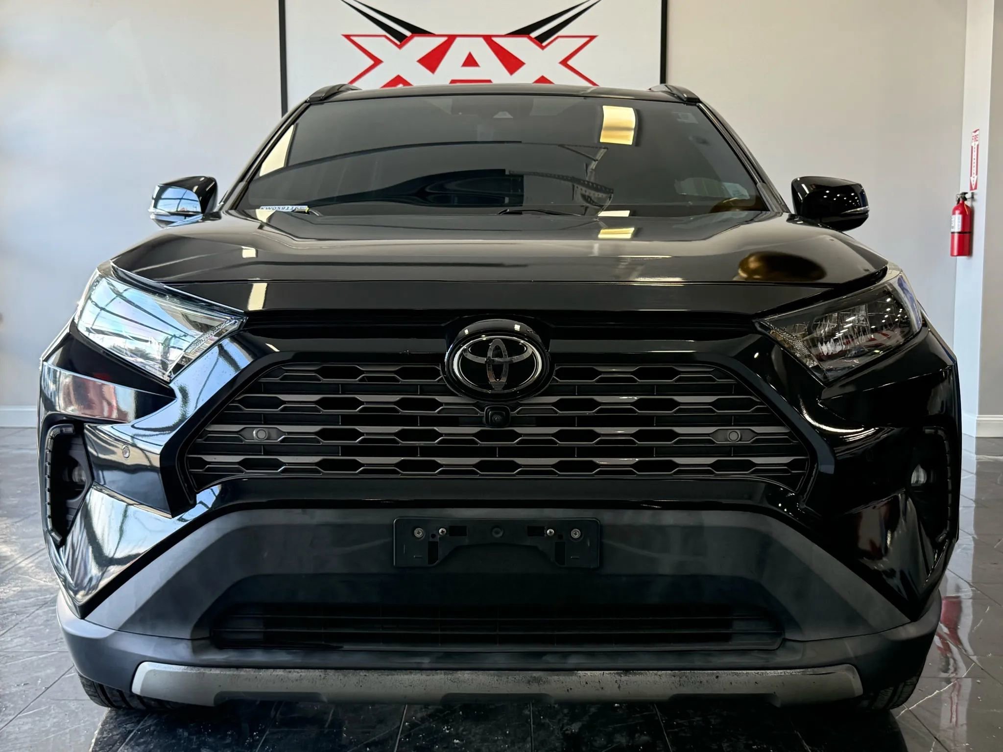 Used 2019 Toyota RAV4 Limited w/ Advanced Technology Package image 2