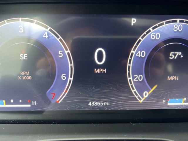 Used 2024 Jeep Grand Cherokee L Altitude AWD/4WD image 10