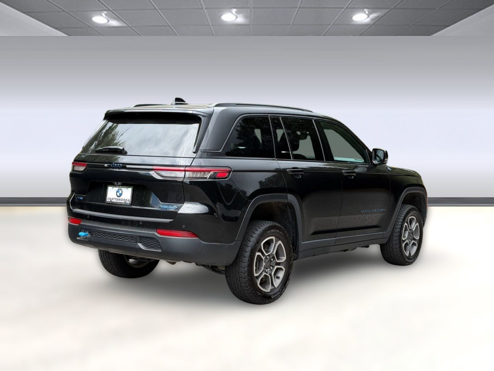 Used 2022 Jeep Grand Cherokee Trailhawk AWD/4WD image 9