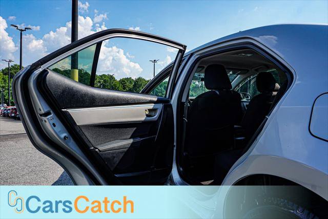 Used 2015 Toyota Corolla LE FWD image 30