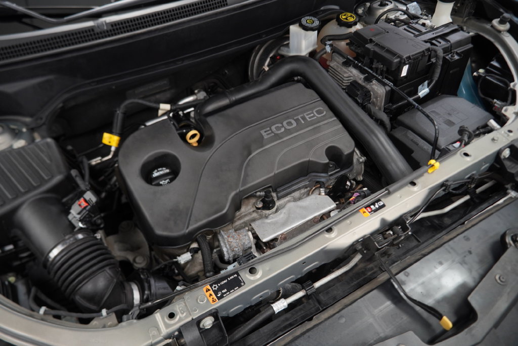 Used 2018 Chevrolet Equinox LT FWD image 40