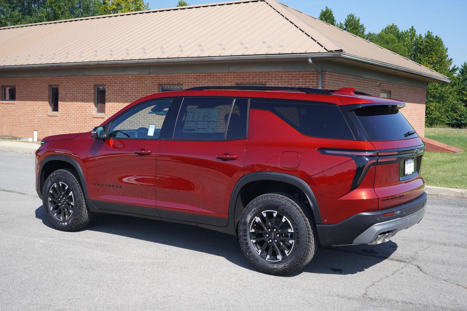 New 2026 Chevrolet Traverse Z71 w/ Enhanced Driving Package image 6