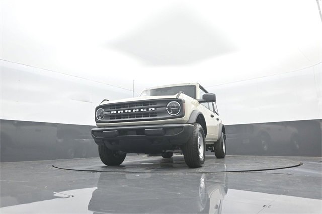 New 2025 Ford Bronco 4-Door image 28