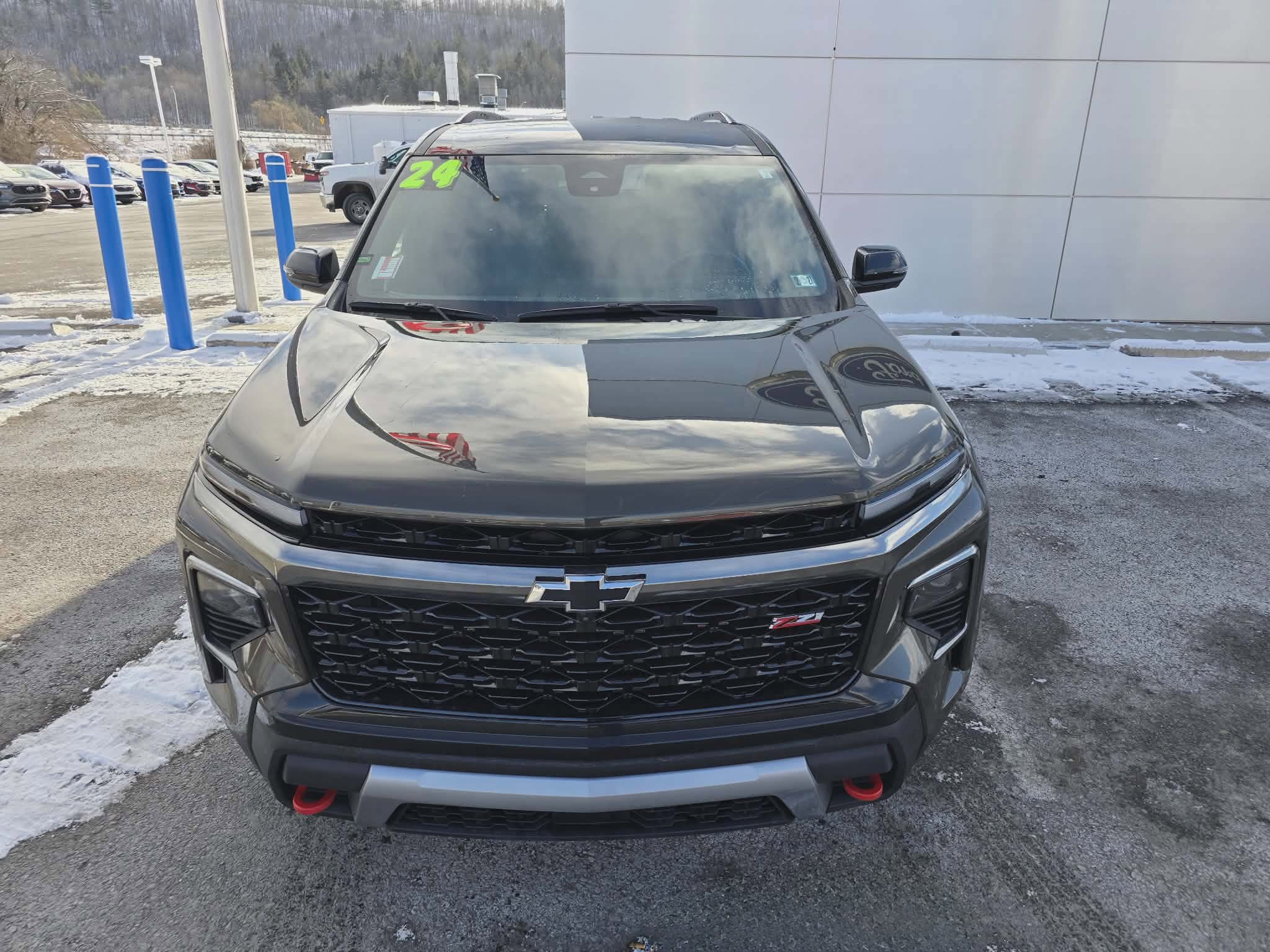 Used 2024 Chevrolet Traverse Z71 image 8