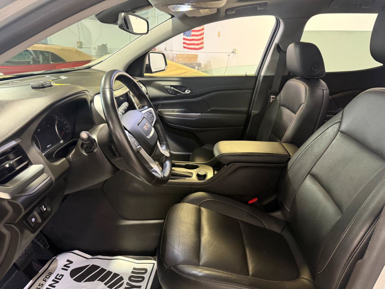 Used 2019 GMC Acadia SLT AWD/4WD image 5