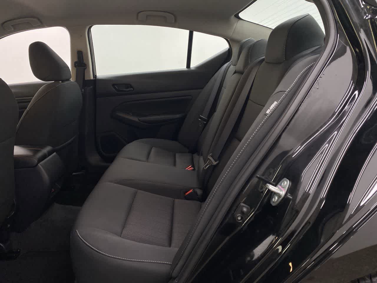 Used 2025 Nissan Altima 2.5 SV FWD image 17