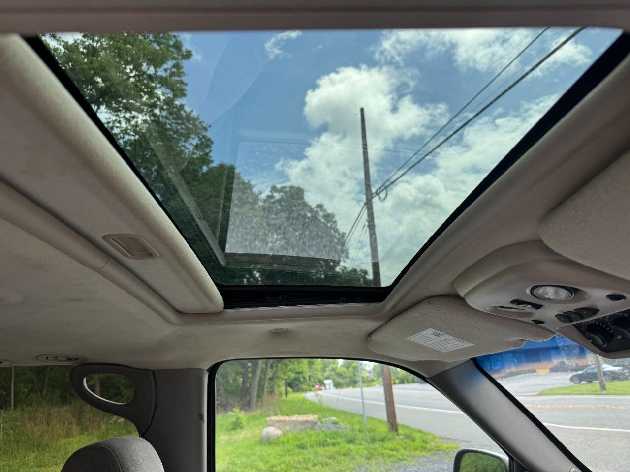 Used 2006 Chevrolet Suburban LS w/ Smart Select Package image 20