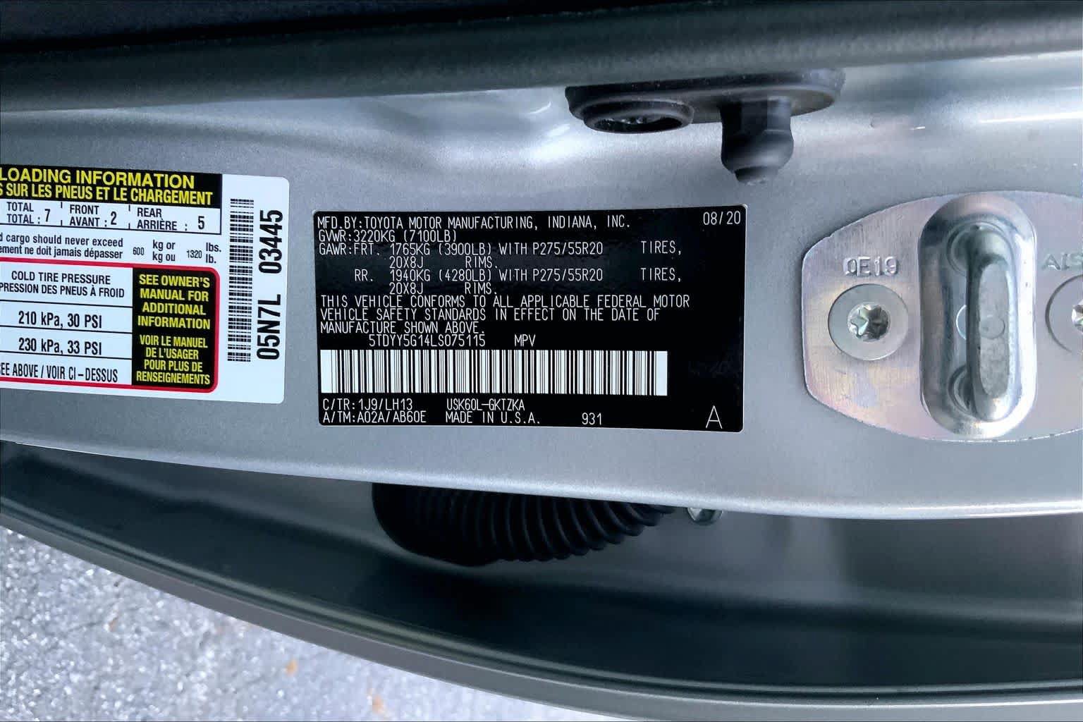 Used 2020 Toyota Sequoia Platinum RWD image 30