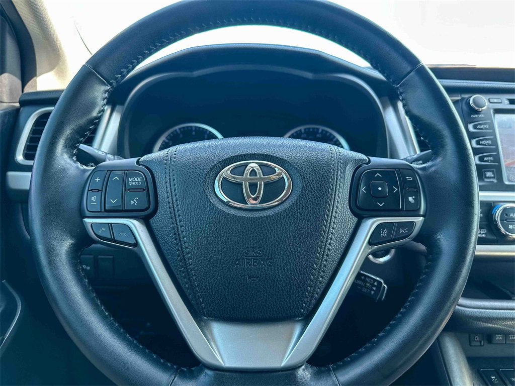 Used 2018 Toyota Highlander Limited Platinum image 26