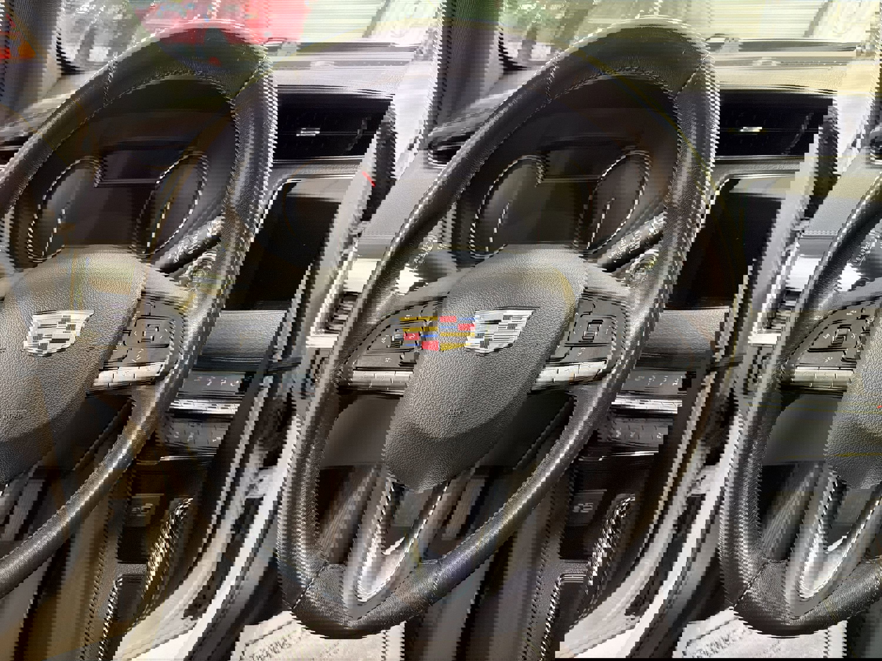 Used 2023 Cadillac XT4 Premium Luxury FWD image 13