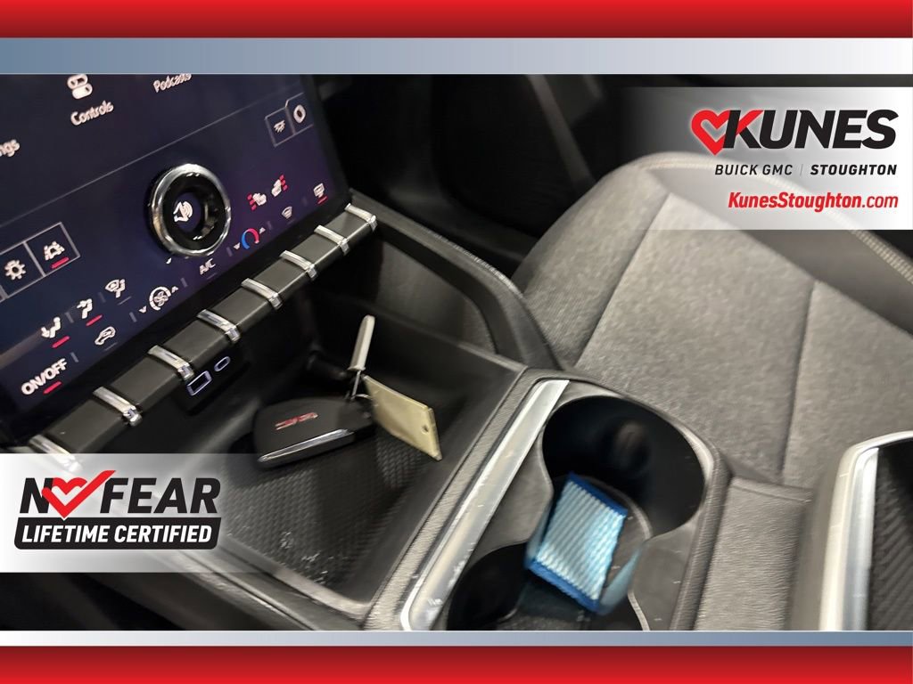 Used 2025 GMC Terrain Elevation image 32