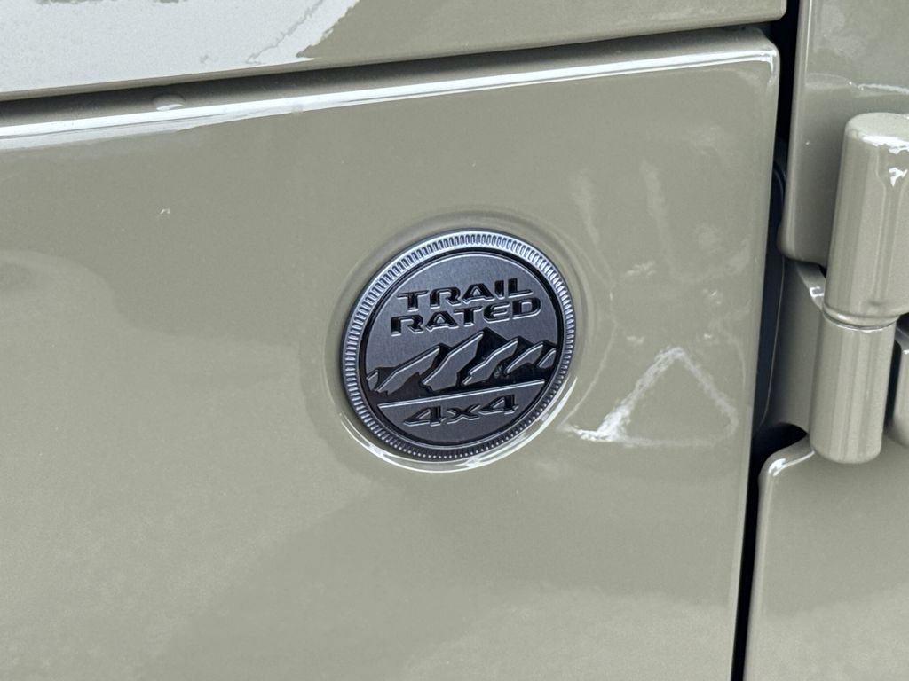 New 2026 Jeep Gladiator Willys AWD/4WD image 8