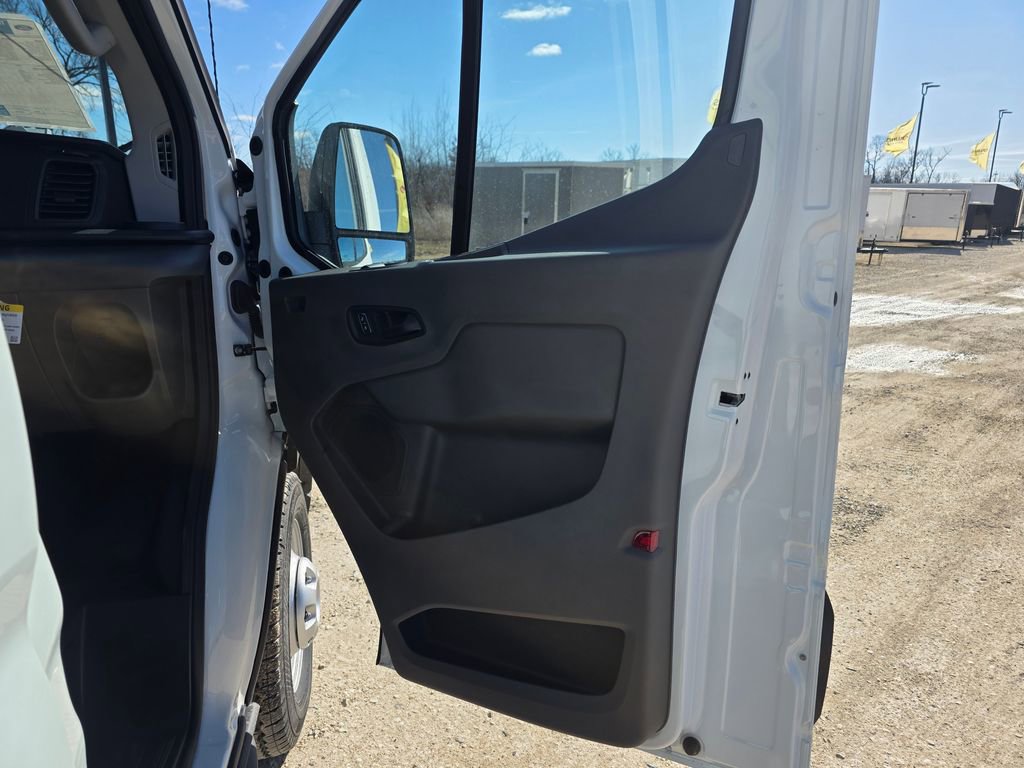 New 2026 Ford Transit 350 148 Low Roof AWD w/ Load Area Protection Package image 31