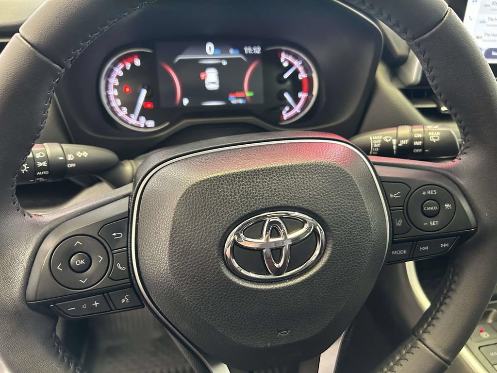 Used 2024 Toyota RAV4 XLE Premium FWD image 19