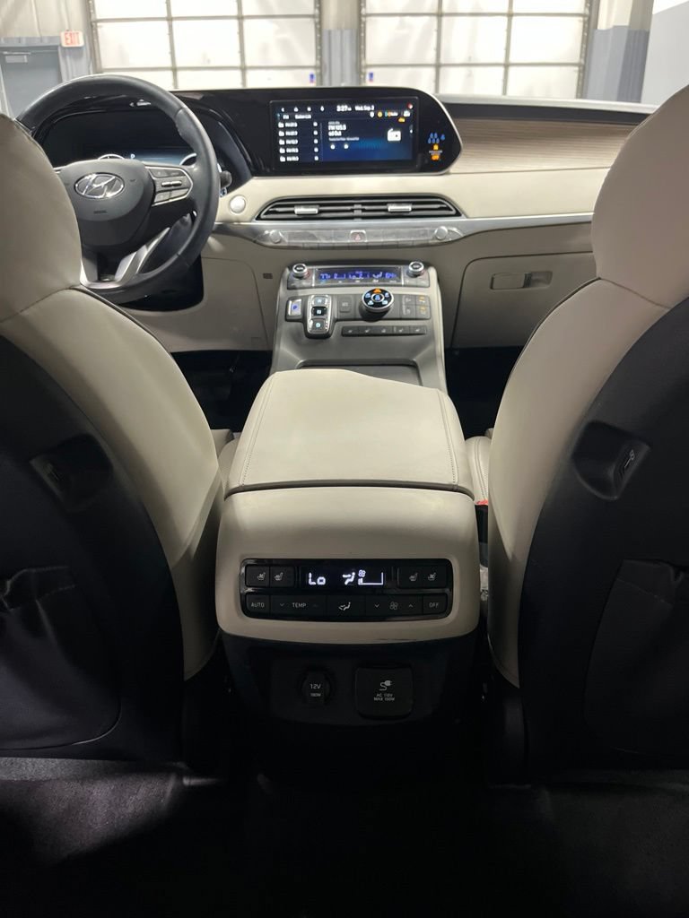 Used 2022 Hyundai Palisade Limited w/ Cargo Package AWD/4WD image 37