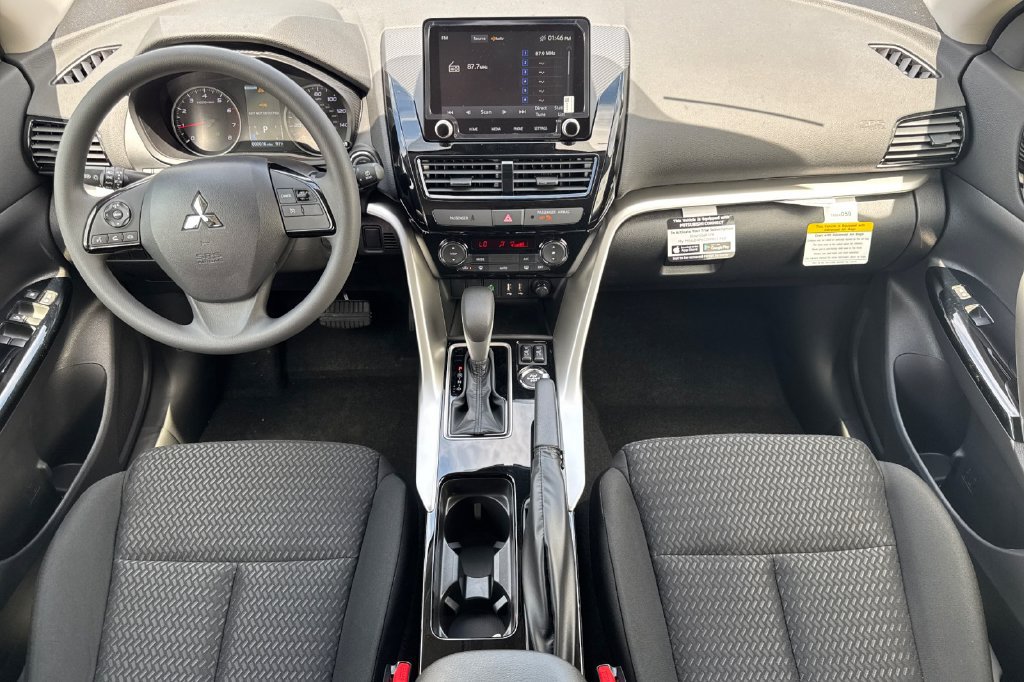 New 2026 Mitsubishi Eclipse Cross LE AWD/4WD image 5