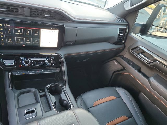 Used 2024 GMC Sierra 3500 AT4 w/ AT4 Premium Plus Package image 17