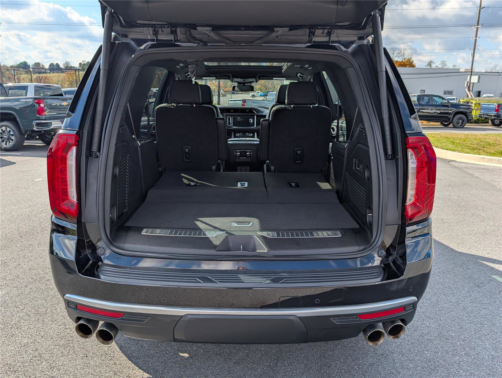 Certified 2023 GMC Yukon Denali image 14
