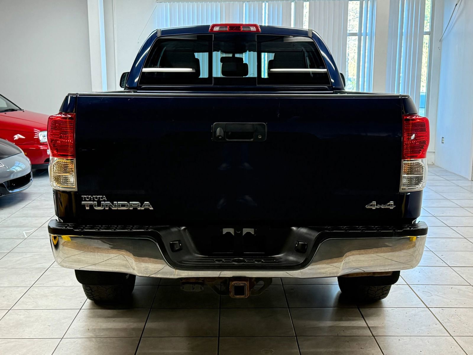 Used 2012 Toyota Tundra 4x4 Double Cab w/ TRD Off-Road Pkg image 8