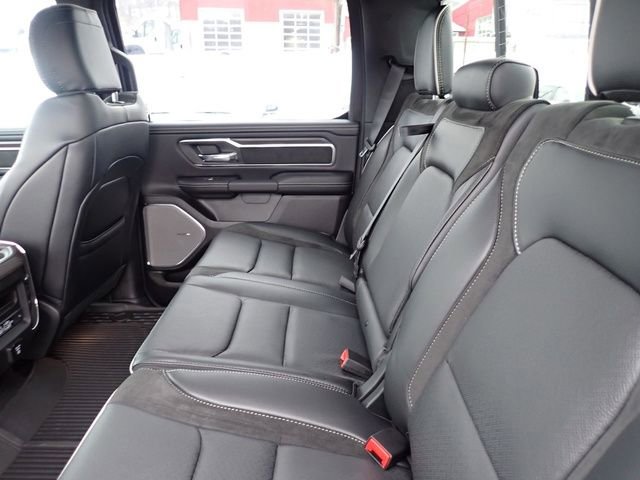 New 2026 RAM 1500 Laramie AWD/4WD image 13