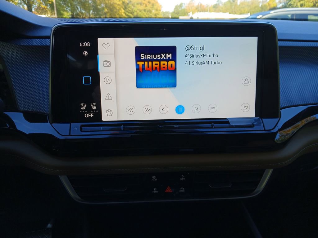 New 2026 Volkswagen Atlas Cross Sport SEL image 18