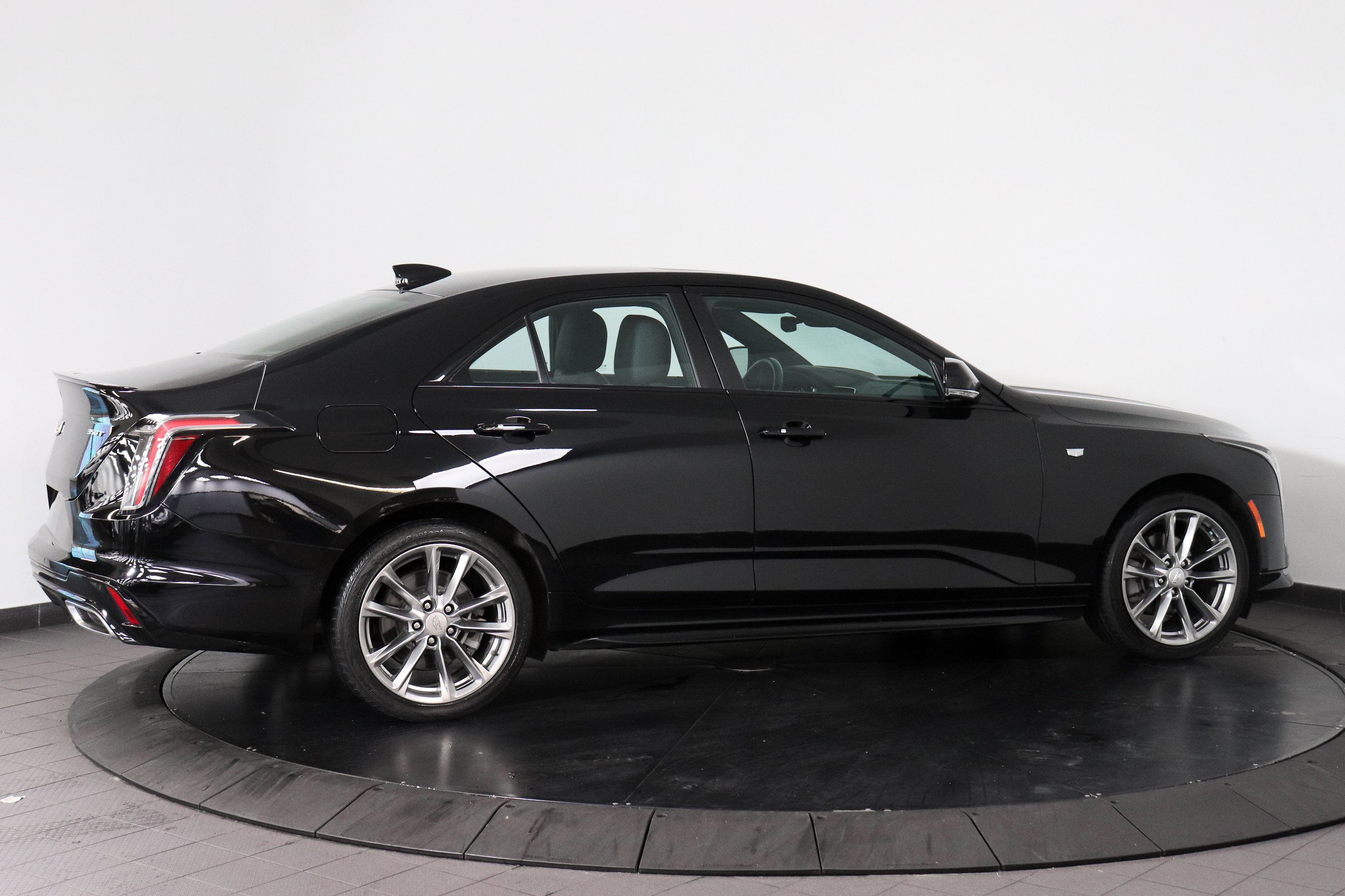 Used 2023 Cadillac CT4 Sport AWD/4WD image 7