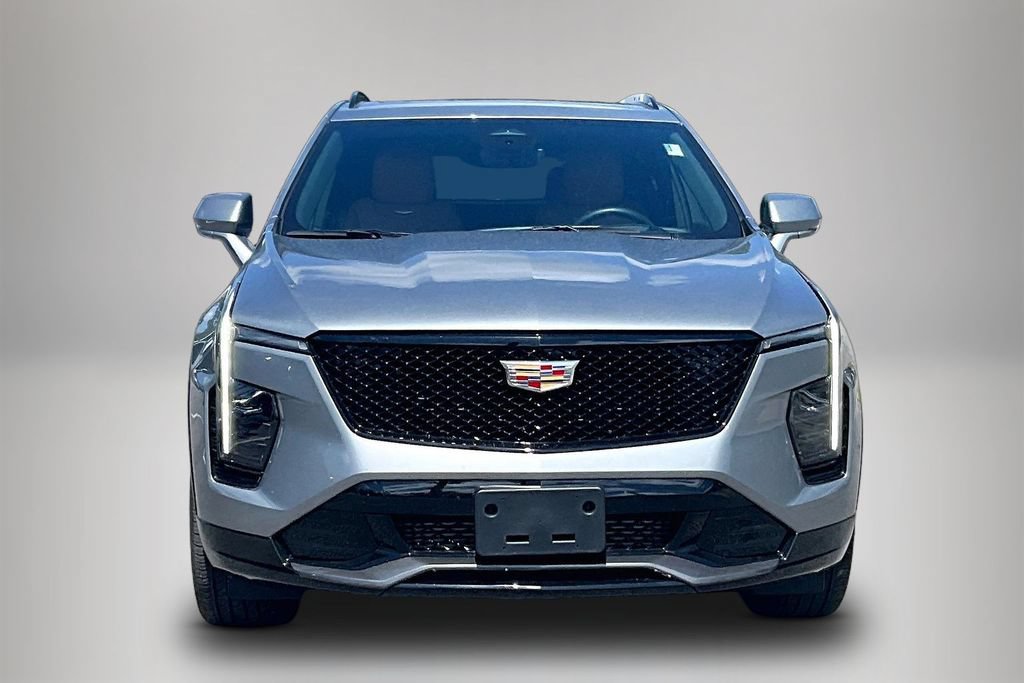 Used 2024 Cadillac XT4 Sport AWD/4WD image 3