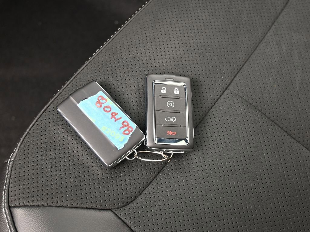 New 2025 Jeep Grand Cherokee Altitude image 19