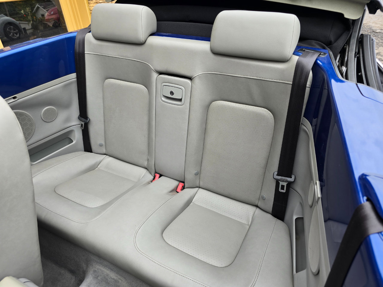 Used 2007 Volkswagen Beetle 2.5L Convertible image 23
