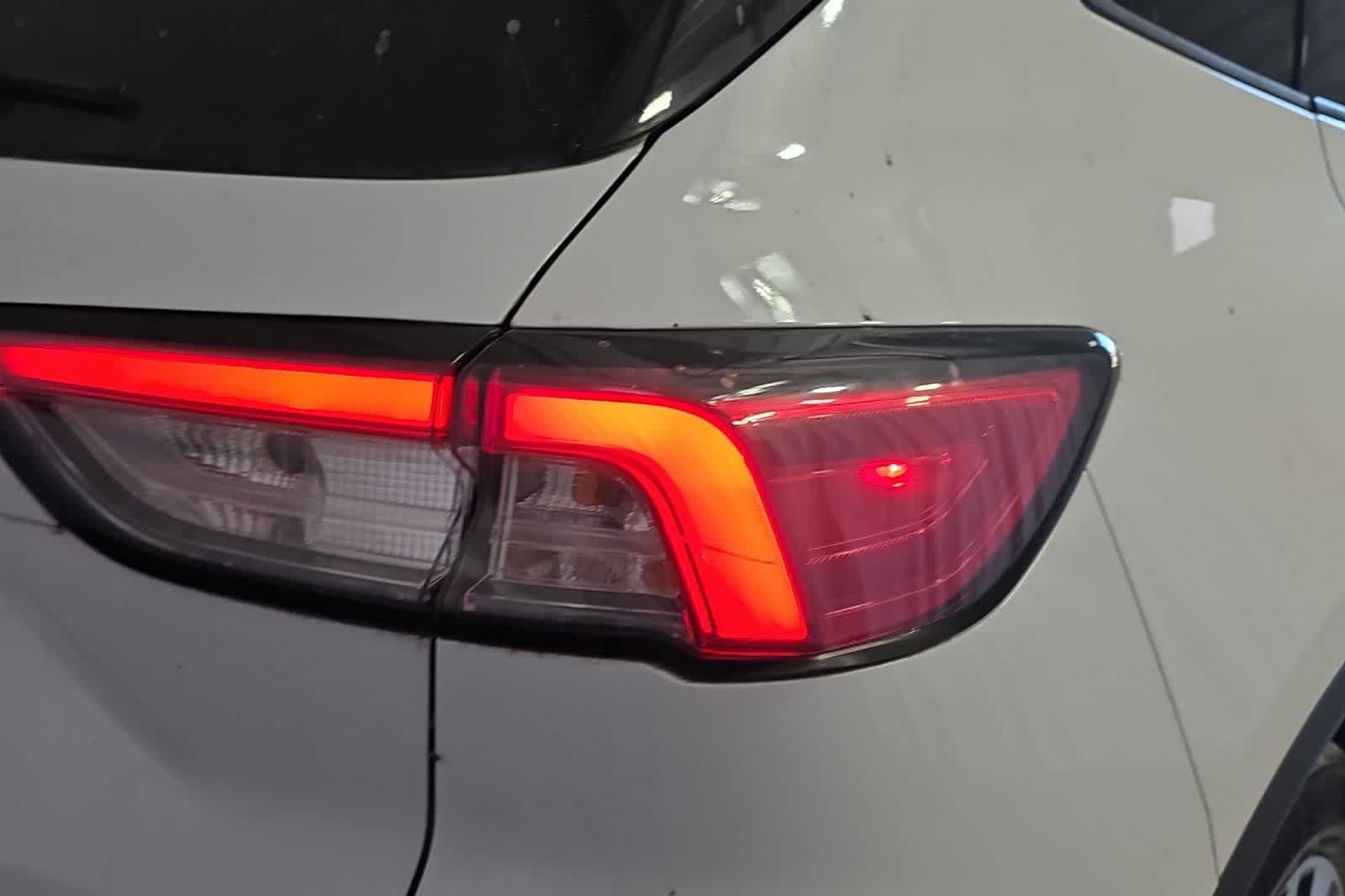 Used 2020 Ford Escape SE Sport AWD/4WD image 13