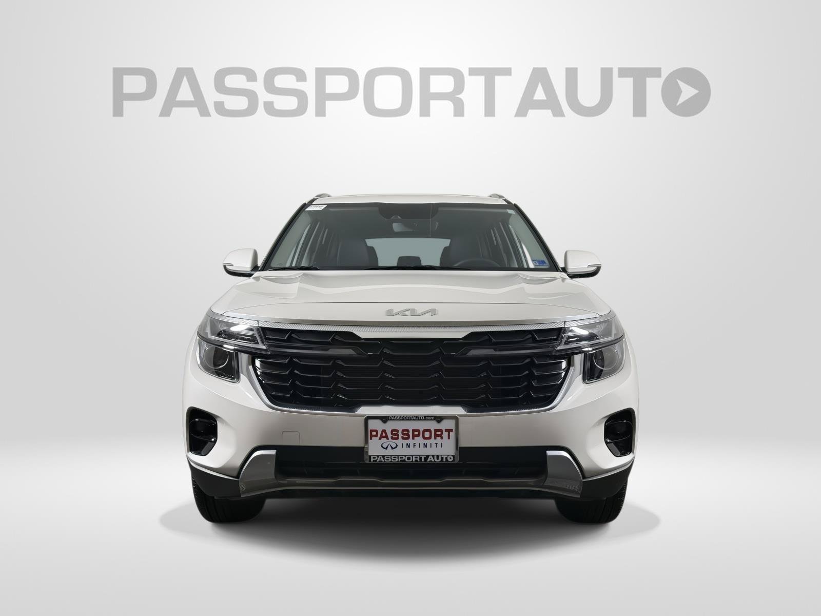 Used 2025 Kia Seltos EX w/ EX Sunroof Package AWD/4WD image 2
