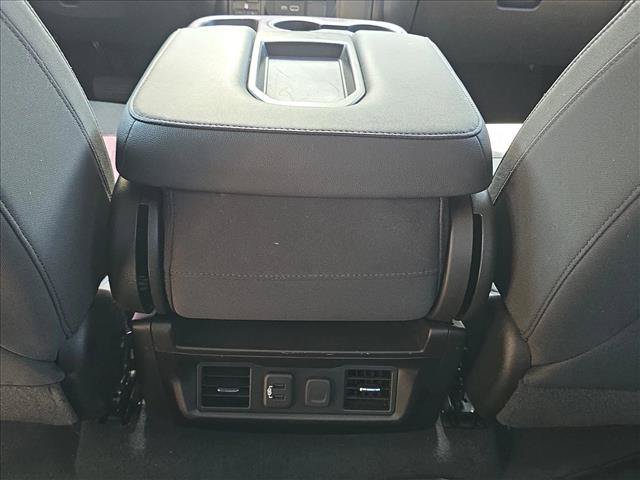 Used 2019 Chevrolet Silverado 1500 RST AWD/4WD image 17