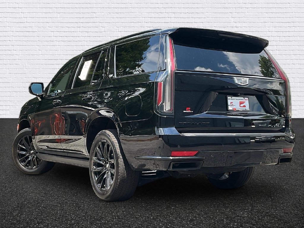 Used 2023 Cadillac Escalade Sport w/ LPO, ONYX Package AWD/4WD image 4