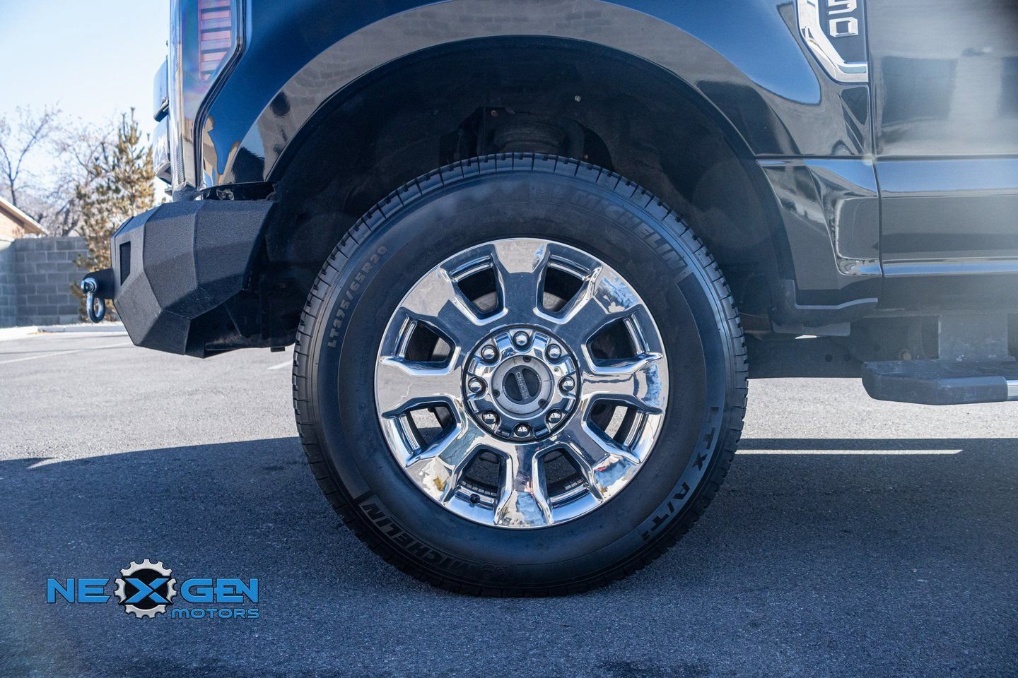 Used 2019 Ford F350 Lariat w/ Lariat Ultimate Package image 46