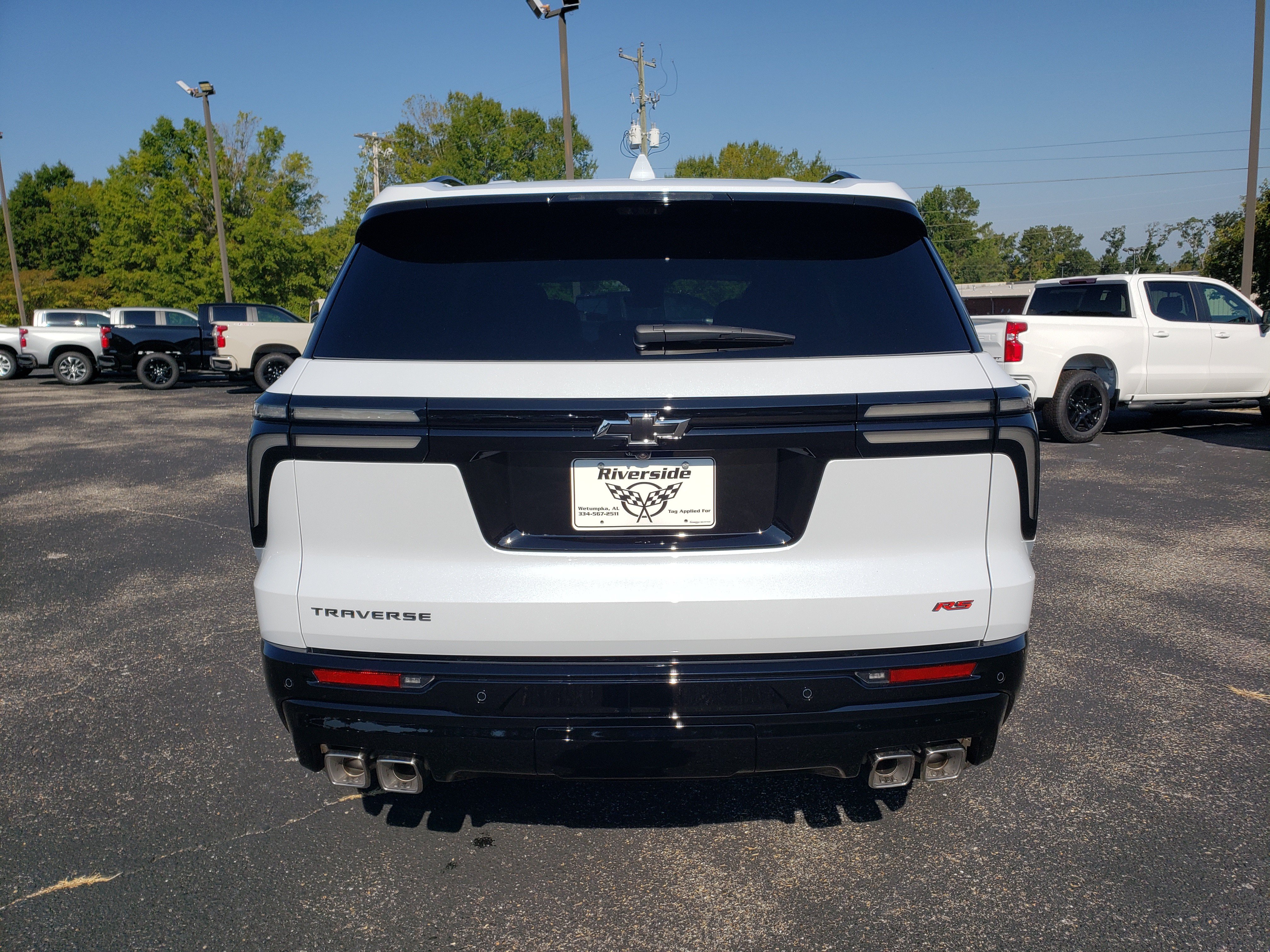 New 2027 Chevrolet Traverse RS w/ LPO, Floor Liner Package FWD image 8