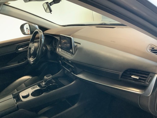 Used 2023 Nissan Rogue SV w/ SV Premium B Package image 33