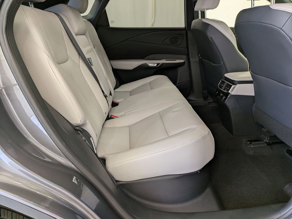 Used 2023 Lexus RX 350 Premium Plus w/ Cold Area Package AWD/4WD image 33
