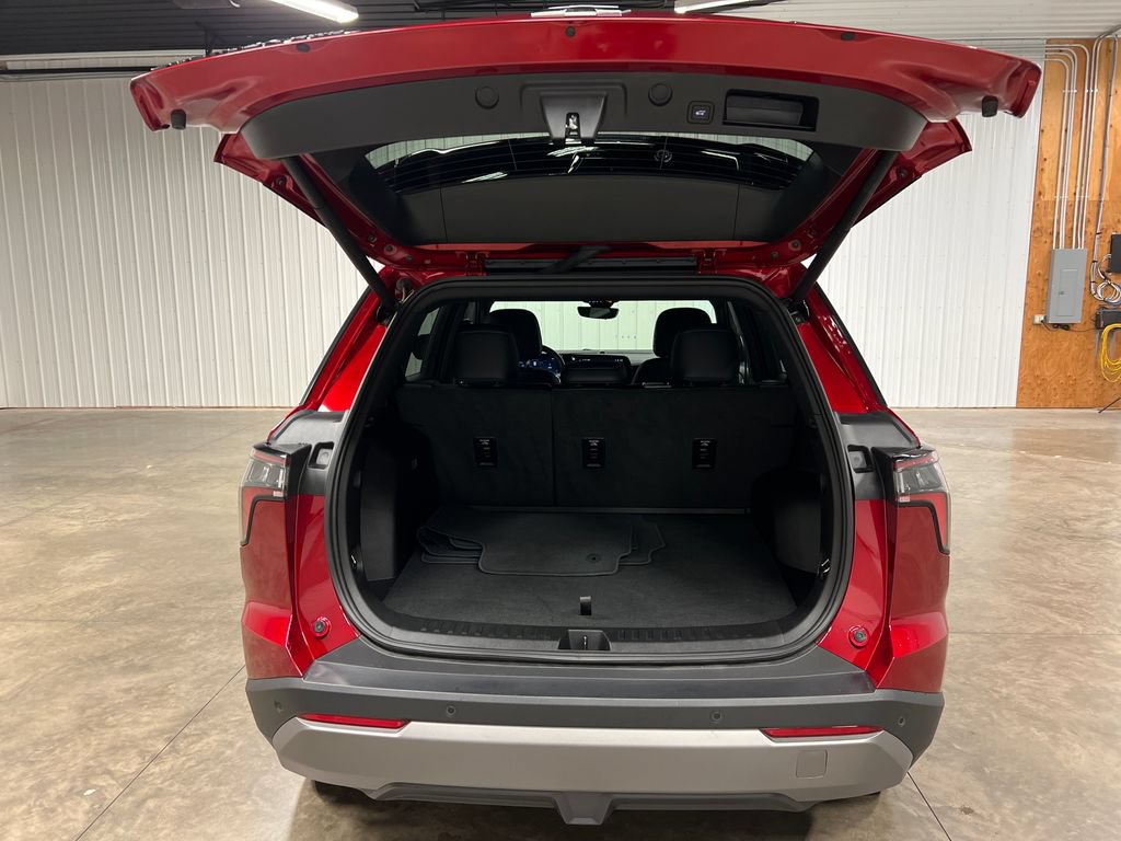 Certified 2025 Chevrolet Equinox LT w/ Convenience Package II AWD/4WD image 12