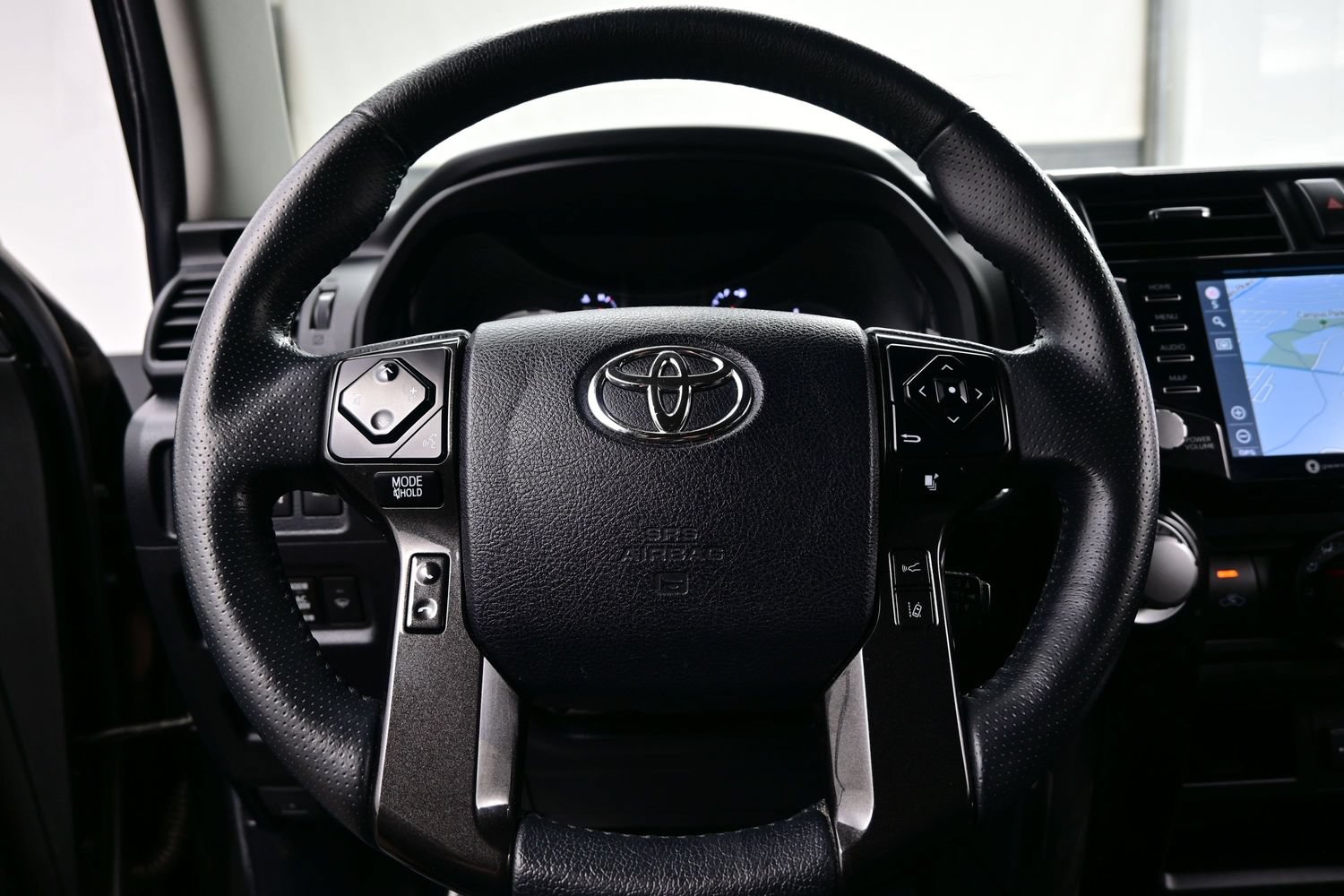 Used 2022 Toyota 4Runner TRD Off-Road Premium AWD/4WD image 24